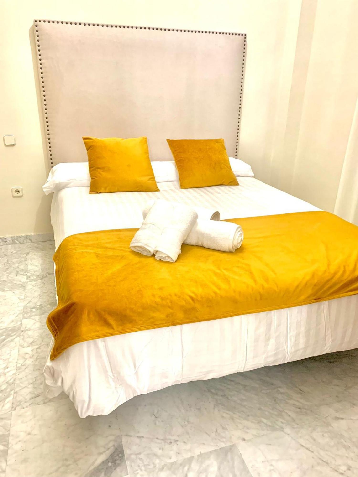 Villa Candelaria Sevilla Aljarafe Bormujos Zimmer foto